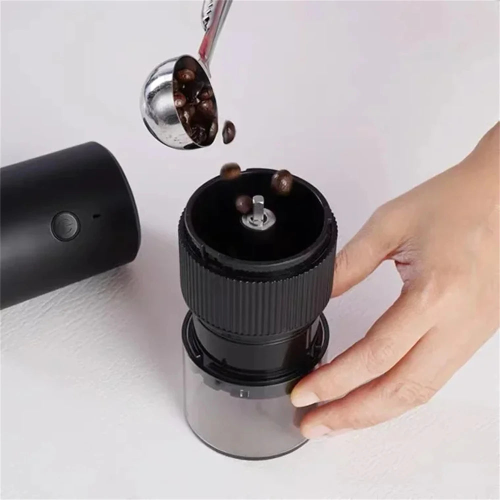 Comfook Portable Electric Coffee Grinder 8 Gears Adjustment Powder Household Food Grade Material Mini Type-C Coffee Machine